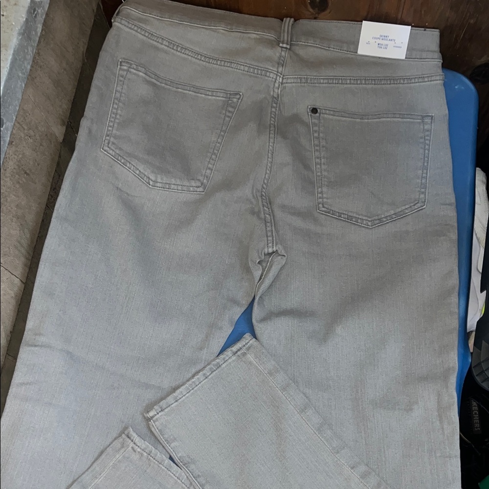 H&M Men's Gray Slim Jeans - Picture 2 of 3